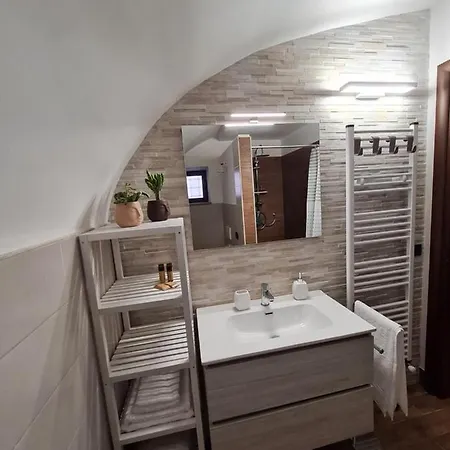 Holiday home Dammusi Di Silvana